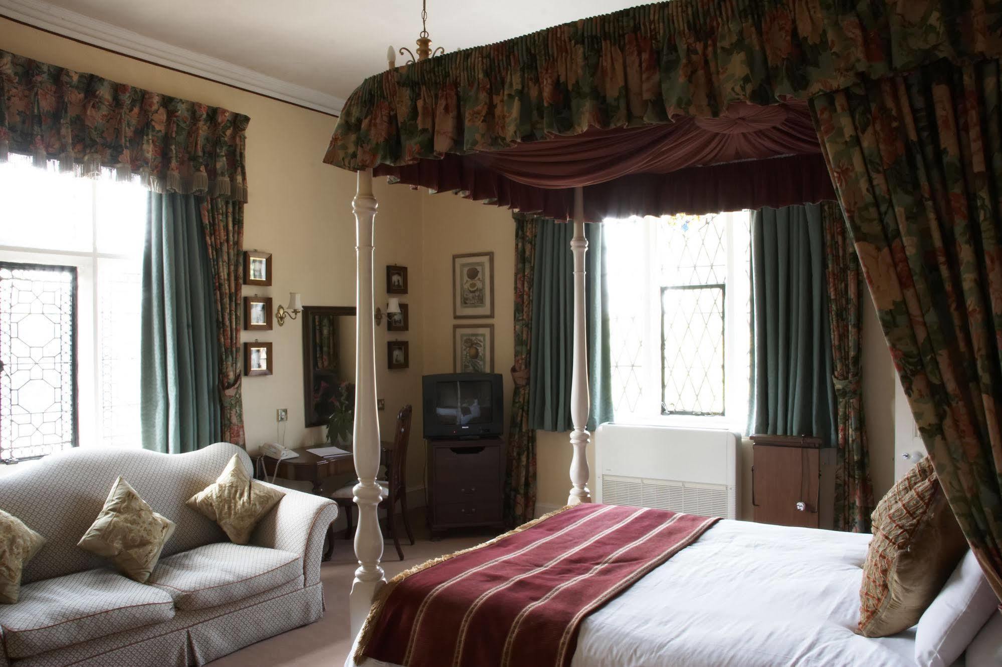 New Hall Hotel & Spa, Birmingham Room photo